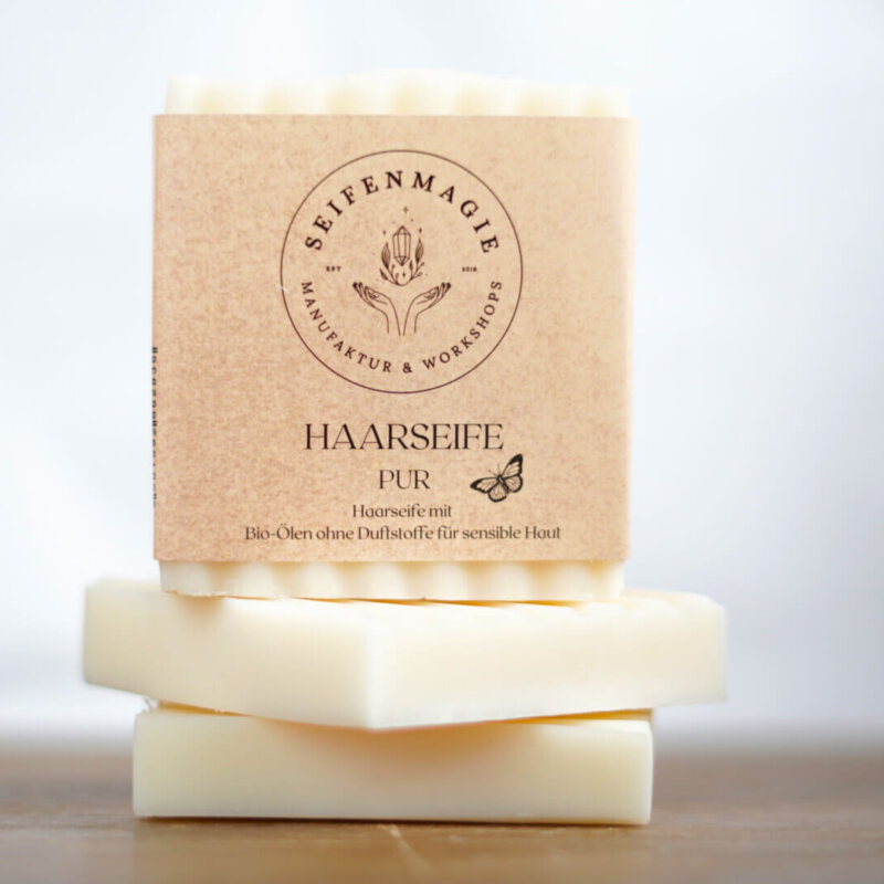 Naturseife "Frühlingskuss" mit Holunder-Rhababerduft und Osterhäschen